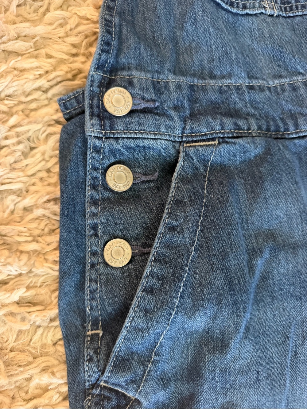 Gap Denim Women’s Small Blue Cotton Bib Overalls Adjustable Straps Relaxed Fit - Picture 3 of 5
